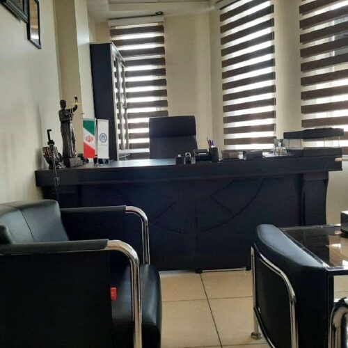 وکیل پایه یک دادگستری