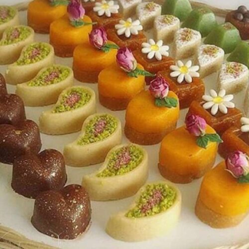 قبول سفارشات انواع حلوا ها (ترحلوای زعفرانی؛کفگیری؛زنجبیلی)بصورت قالبی وسنتی